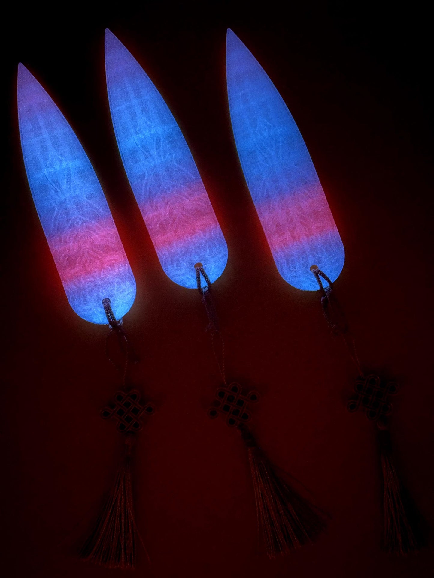 K-Pop Demon Hunters - Zoey's Throwing Knives/Blades. They glow in the dark!