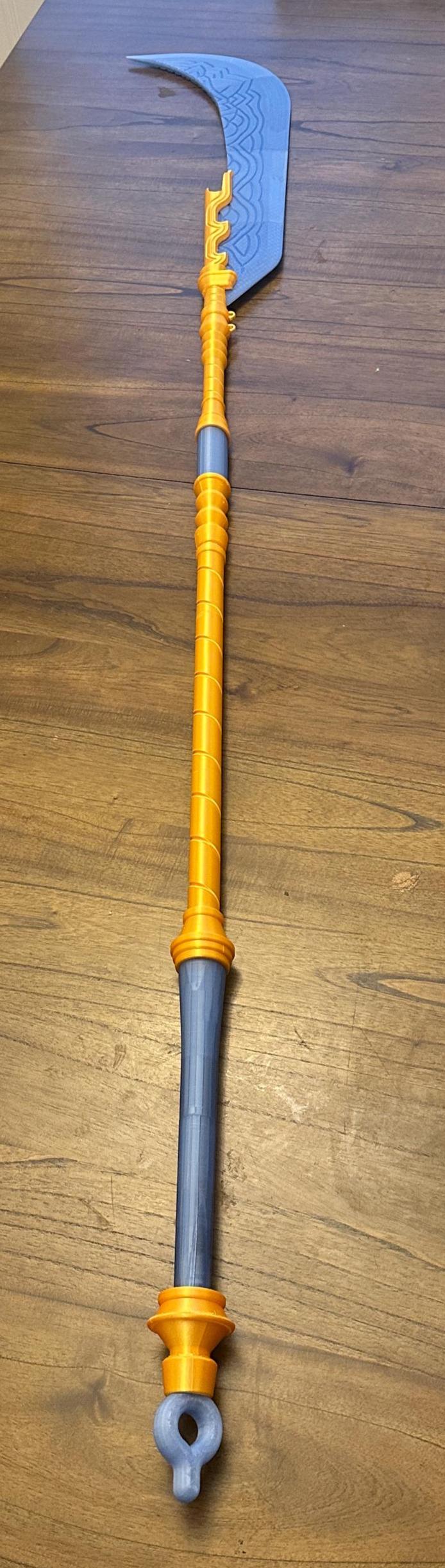 K-Pop Demon Hunters - Mira's Polearm. It glows in the dark! Full length!